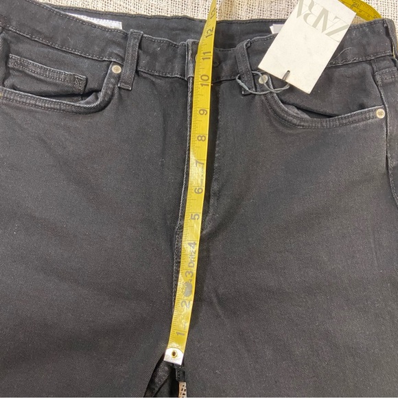 NWT new Zara High Rise Crop Flare Black Jeans Raw hem cropped Size 12 - Picture 4 of 15